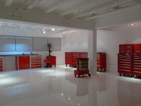 http://Epoxy%20-%20Garage%20Floor%20Paint